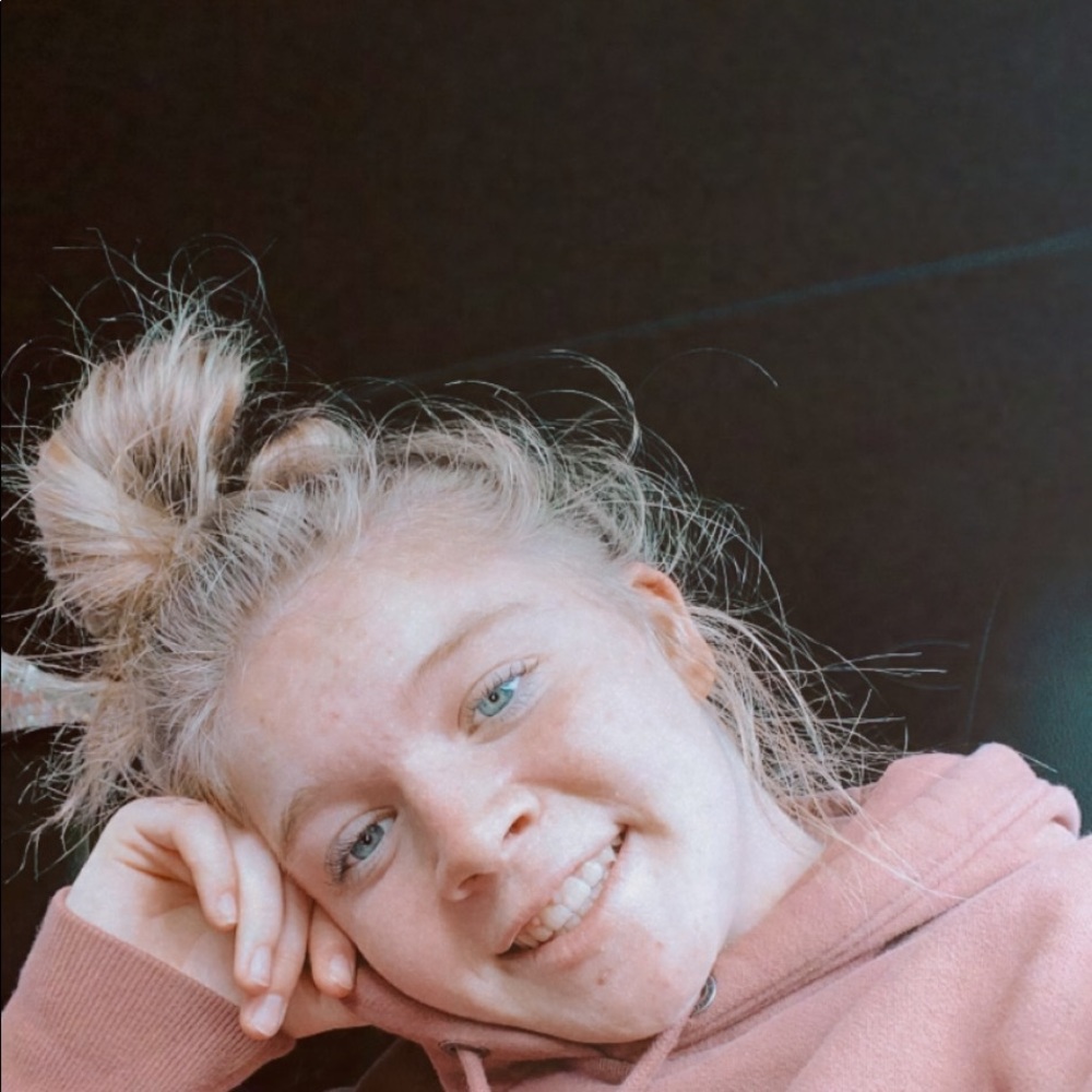 Meet your Posher, Lexi